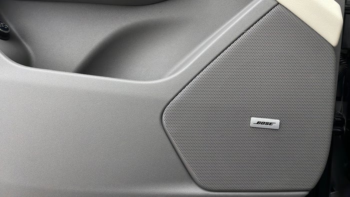 Cadillac XT6-Speakers