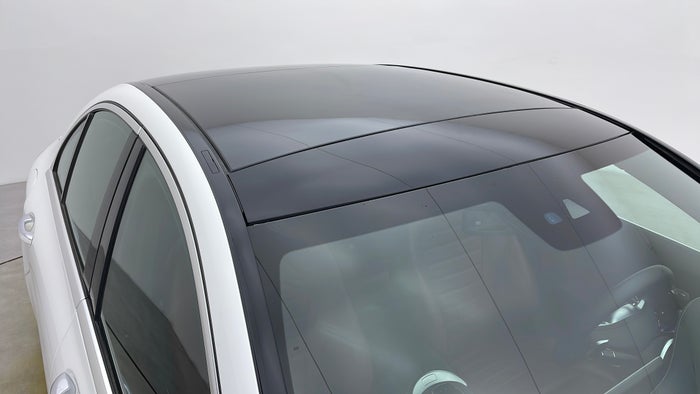 Mercedes Benz C-Class-Roof/Sunroof View