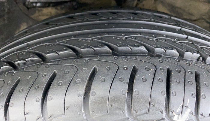 2015 Hyundai Creta 1.6 S, Petrol, Manual, 71,814 km, Left Front Tyre Tread