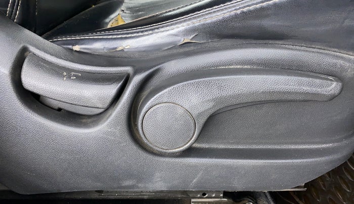 2015 Hyundai Creta 1.6 S, Petrol, Manual, 71,814 km, Driver Side Adjustment Panel