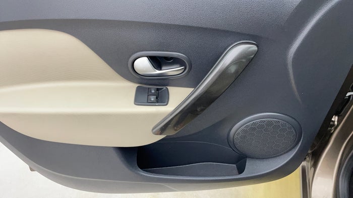 Renault Symbol-Driver Side Door Panels Controls