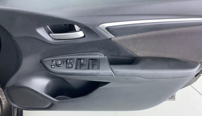2017 Honda WR-V 1.2 i-VTEC VX MT, Petrol, Manual, 43,377 km, Driver Side Door Panels Control