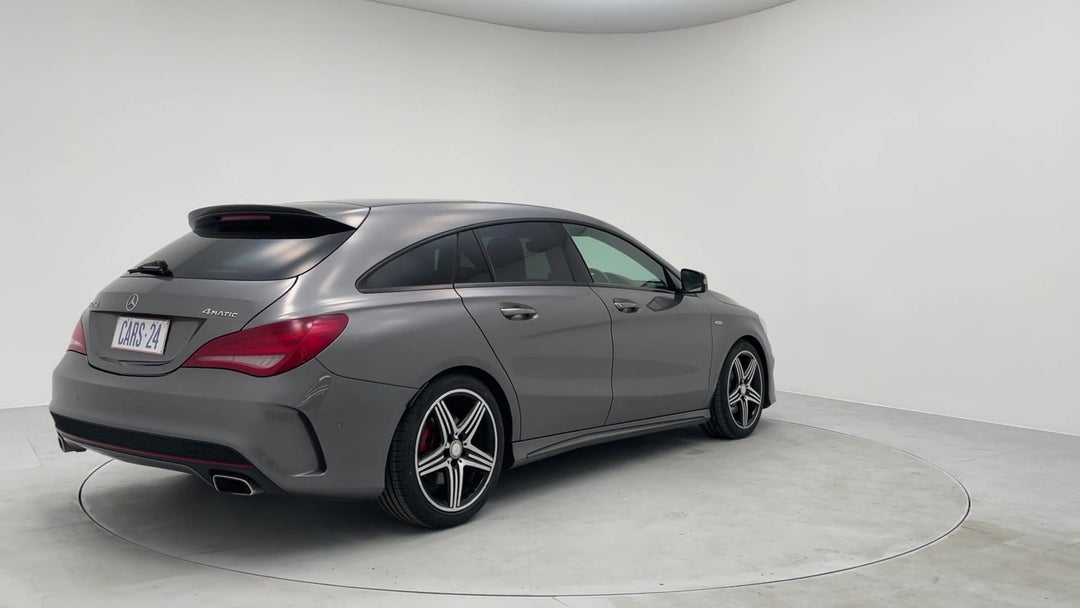 Right Back Diagonal (45- Degree) View