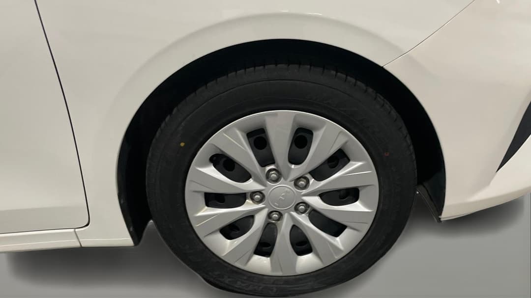 2023 Kia Cerato S, Automatic, 56001 km, Right Front Wheel