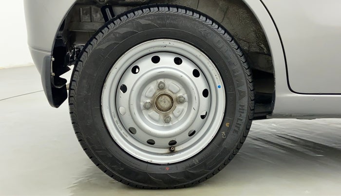 2017 Maruti Wagon R 1.0 LXI, CNG, Manual, 1,02,222 km, Right Rear Wheel