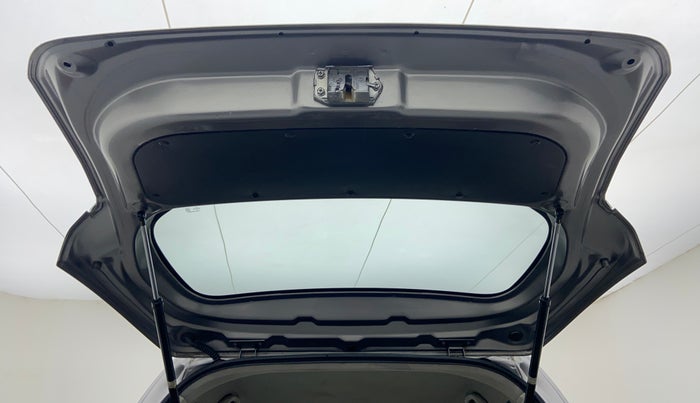 2017 Maruti Wagon R 1.0 LXI, CNG, Manual, 1,02,222 km, Boot Door Open