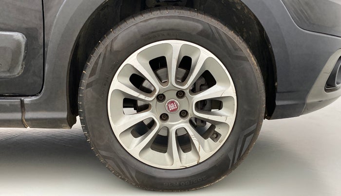 2015 Fiat Avventura EMOTION MULTIJET 1.3, Diesel, Manual, 59,581 km, Right Front Wheel
