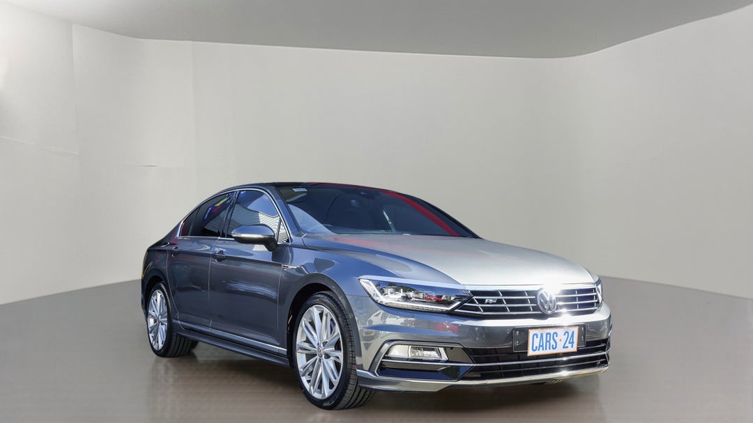 Right Front Diagonal (45- Degree) View