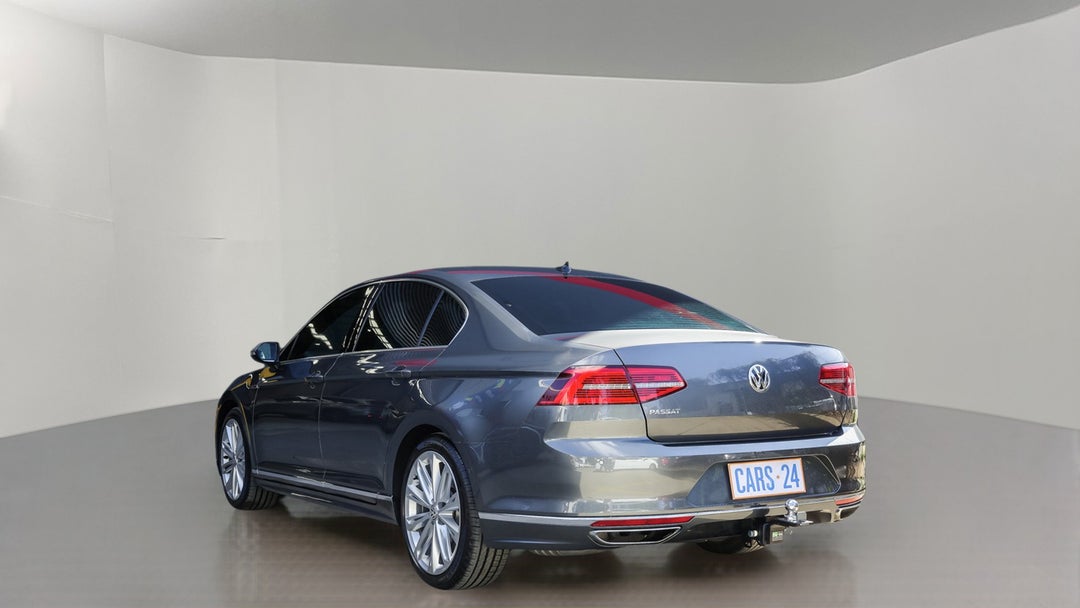 Left Back Diagonal (45- Degree) View