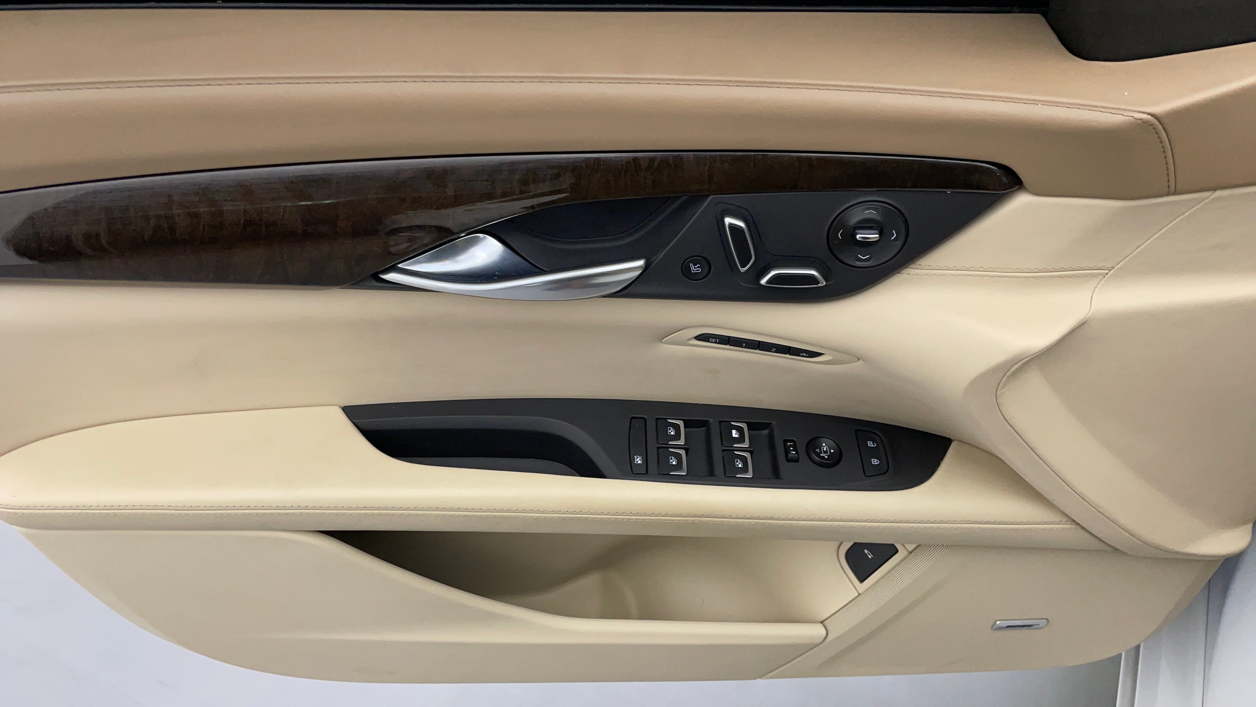 Cadillac CT6-Driver Side Door Panels Controls