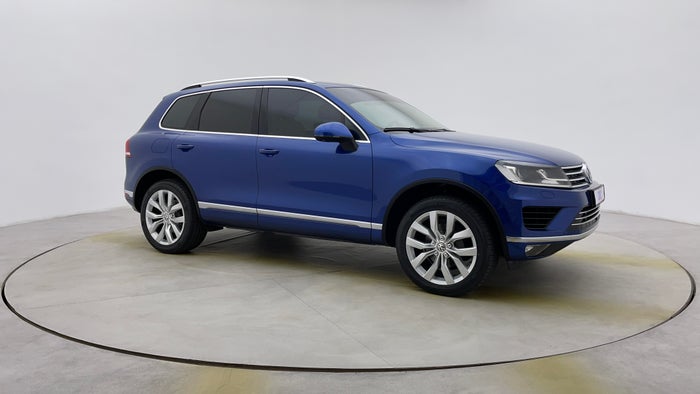 Volkswagen Touareg-Front Left