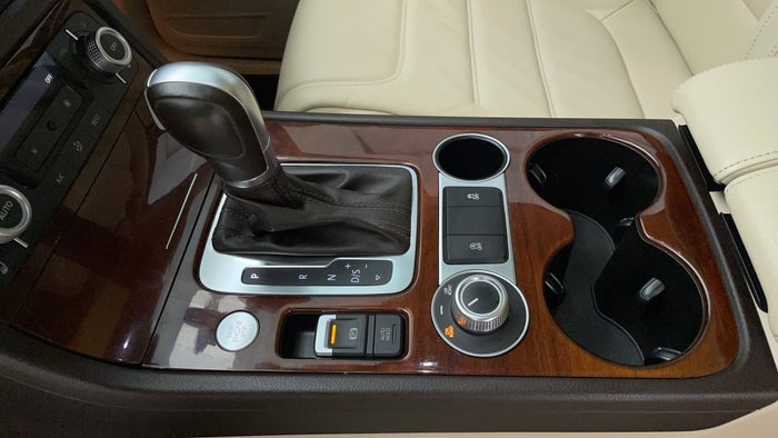 Volkswagen Touareg-Gear Lever