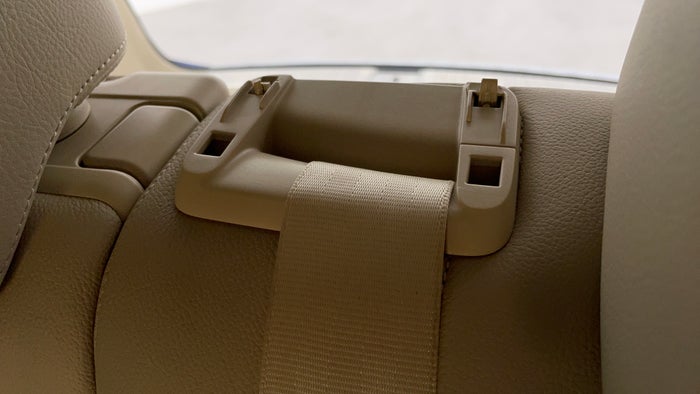 Volkswagen Touareg-Seat 2nd row LHS  Belt Buckle missing/not working