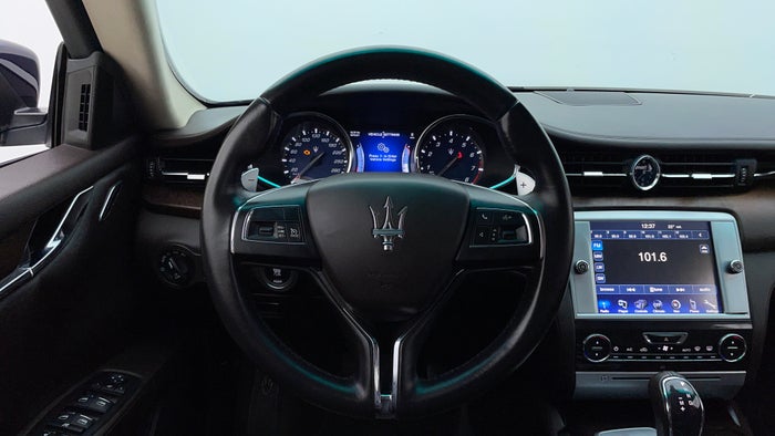 Maserati Quattroporte-Steering Wheel Close-up