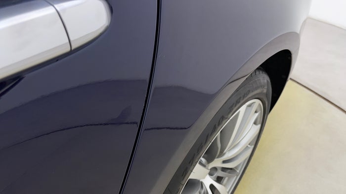 Maserati Quattroporte-Quarter Panel LHS   Scratched