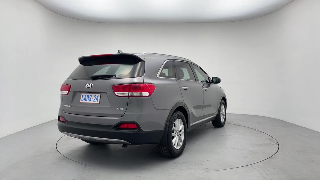 Right Back Diagonal (45- Degree) View