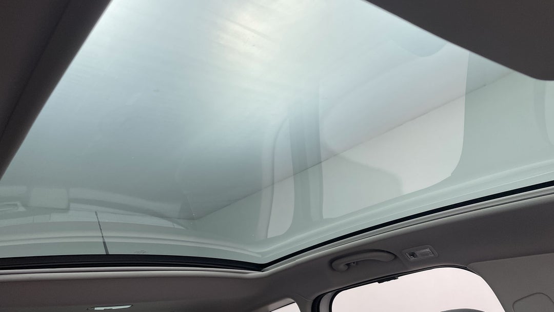 Interior Sunroof/Moonroof