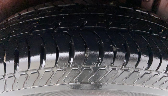 2012 Maruti Swift VDI, Diesel, Manual, 81,690 km, Left Rear Tyre Tread