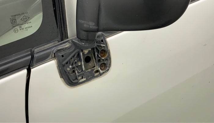 2012 Maruti Zen Estilo LXI, Petrol, Manual, 39,951 km, Left rear-view mirror - Cover has minor damage