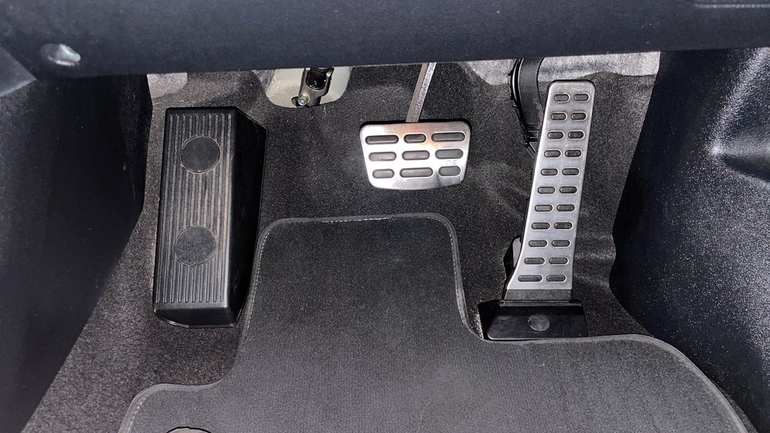 2019 Kia Sorento Gt-line (4x4), Automatic, 133306 km, Pedals and Footmat