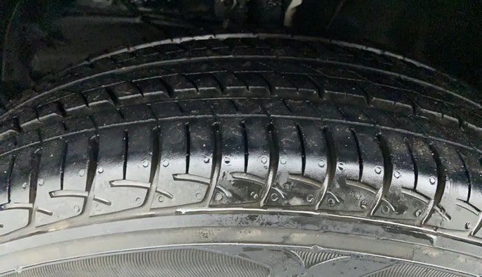 2018 Maruti Baleno DELTA 1.2 K12, Petrol, Manual, 7,950 km, Left Front Tyre Tread