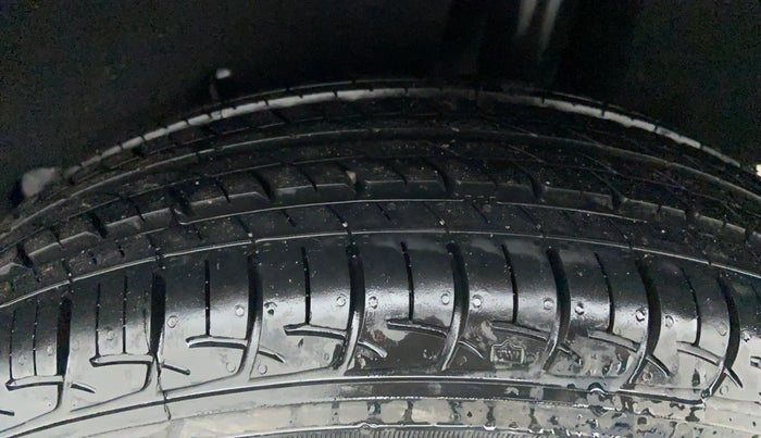 2018 Maruti Baleno DELTA 1.2 K12, Petrol, Manual, 7,950 km, Left Rear Tyre Tread