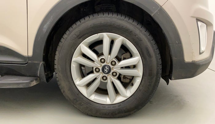 2016 Hyundai Creta SX PLUS AT 1.6 DIESEL, Diesel, Automatic, 74,865 km, Right Front Wheel