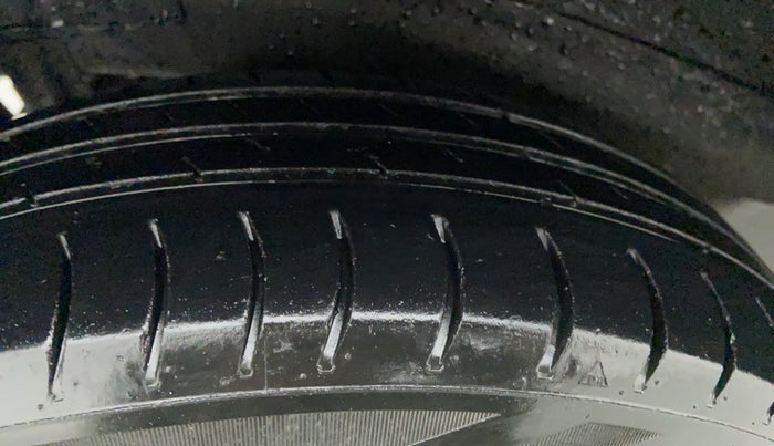 2018 Maruti Wagon R 1.0 LXI CNG, CNG, Manual, 88,008 km, Right Rear Tyre Tread