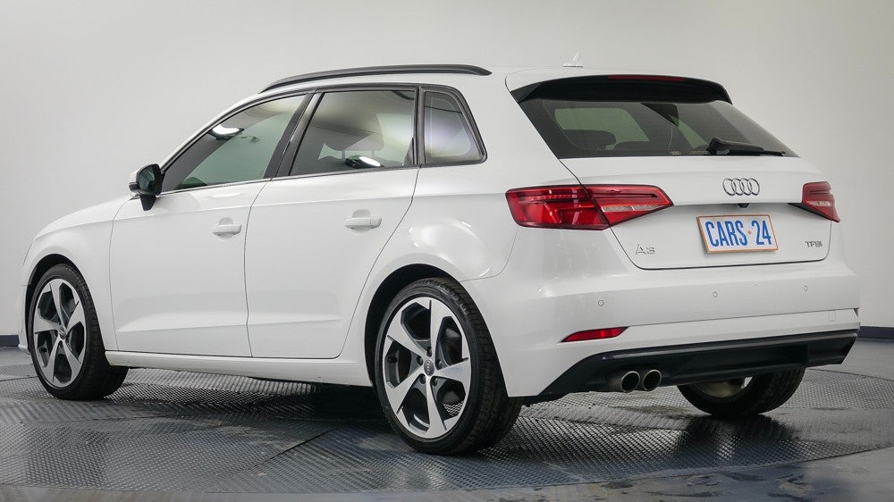 Left Back Diagonal (45- Degree) View