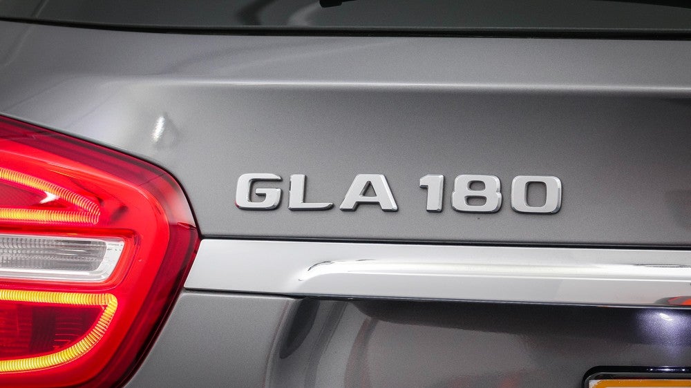 2016 Mercedes-benz GLA 180, Automatic, 18344 km, Badge (Boot Left Side)