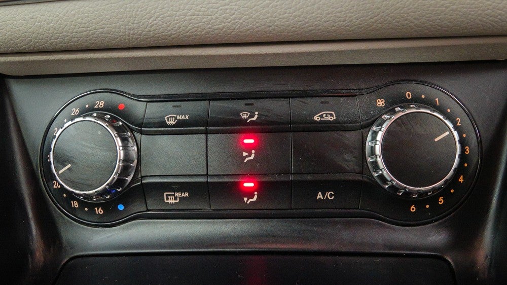 2016 Mercedes-benz GLA 180, Automatic, 18344 km, Ventilated Seats