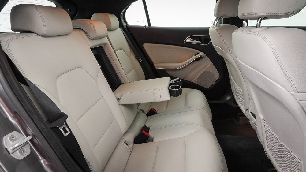 2016 Mercedes-benz GLA 180, Automatic, 18344 km, Right Side Rear Door Cabin View