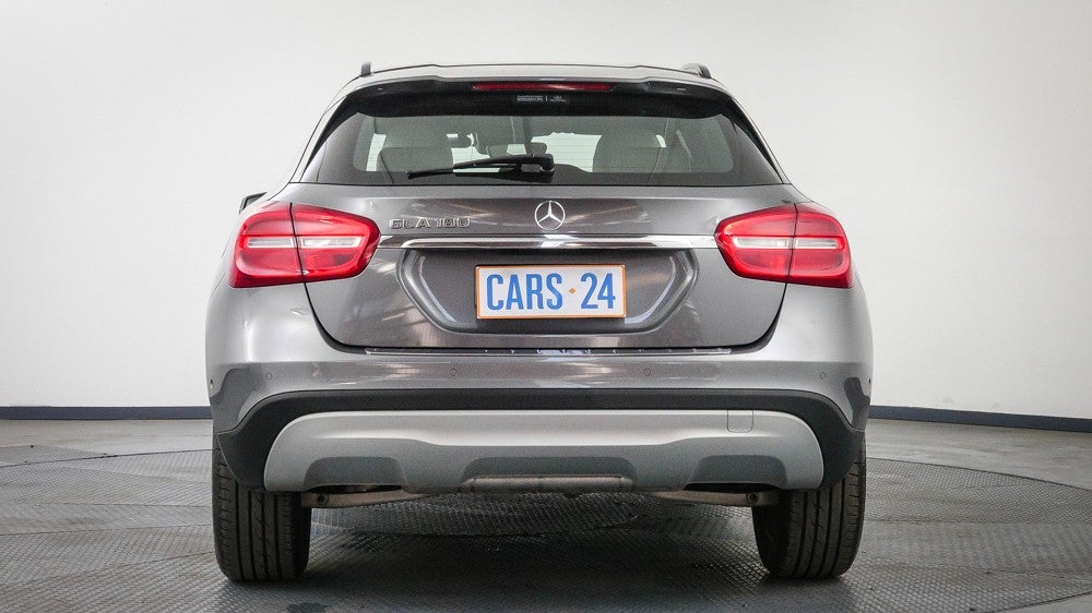 2016 Mercedes-benz GLA 180, Automatic, 18344 km, Back/Rear View