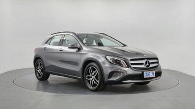 2016 Mercedes-benz GLA 180 Automatic, 18k km Petrol Car