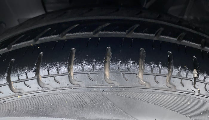 2018 Datsun Redi Go 1.0 T(O) AT, Petrol, Automatic, 13,601 km, Left Front Tyre Tread