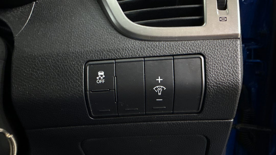 2016 Hyundai i30 Active X, Manual, 74462 km, Utility Switches/Buttons