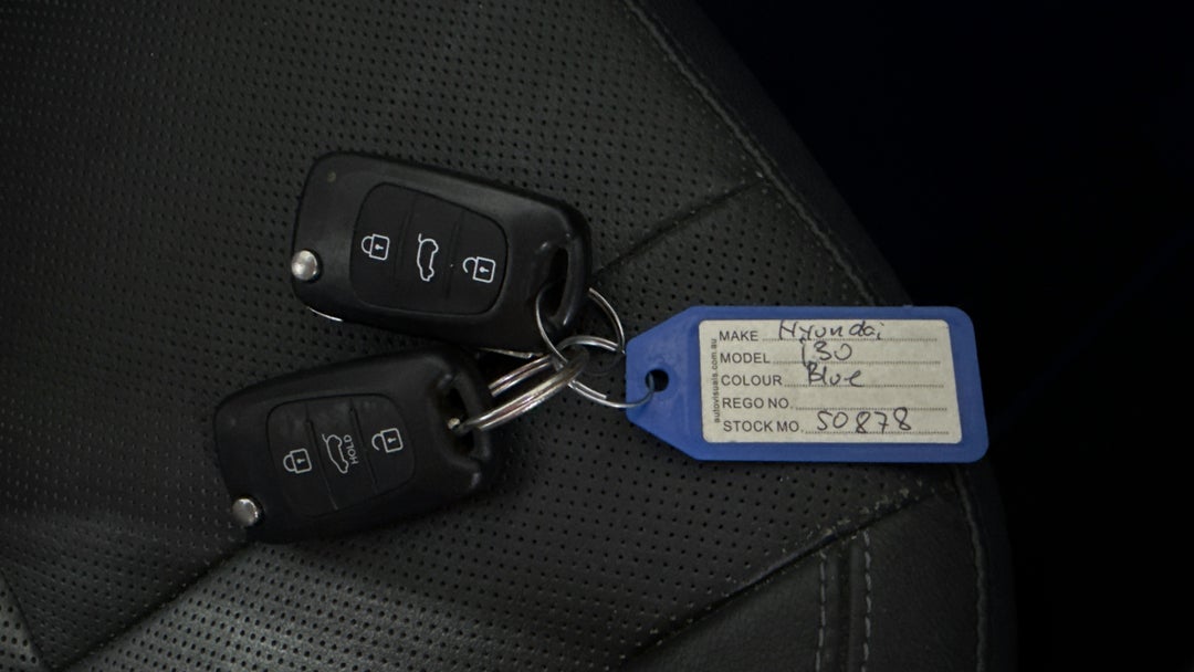 2016 Hyundai i30 Active X, Manual, 74462 km, Key Close-up