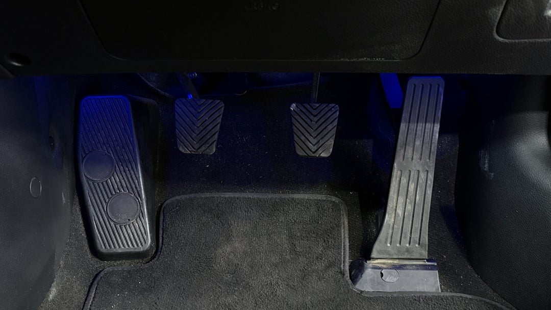 2016 Hyundai i30 Active X, Manual, 74462 km, Pedals and Footmat