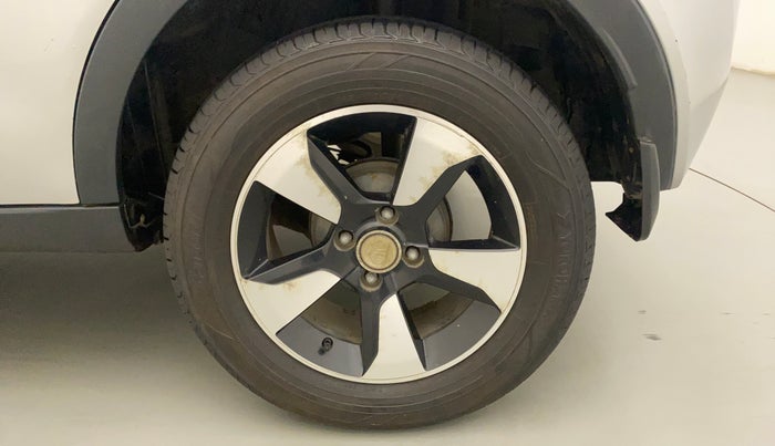2018 Tata NEXON XZA PLUS DIESEL, Diesel, Automatic, 76,975 km, Left Rear Wheel