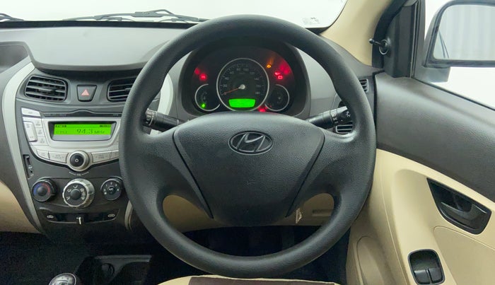 2015 Hyundai Eon MAGNA PLUS, Petrol, Manual, 71,704 km, Steering Wheel Close Up