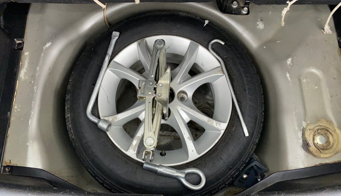 2015 Maruti Swift VXI D, Petrol, Manual, 55,775 km, Spare Tyre