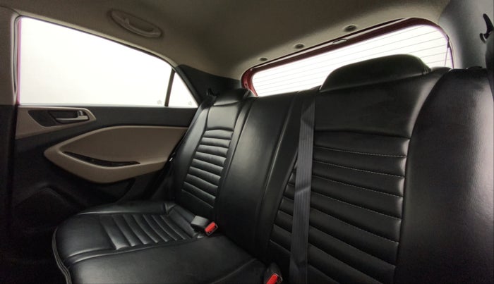 2016 Hyundai Elite i20 SPORTZ 1.2, Petrol, Manual, 28,899 km, Right Side Rear Door Cabin