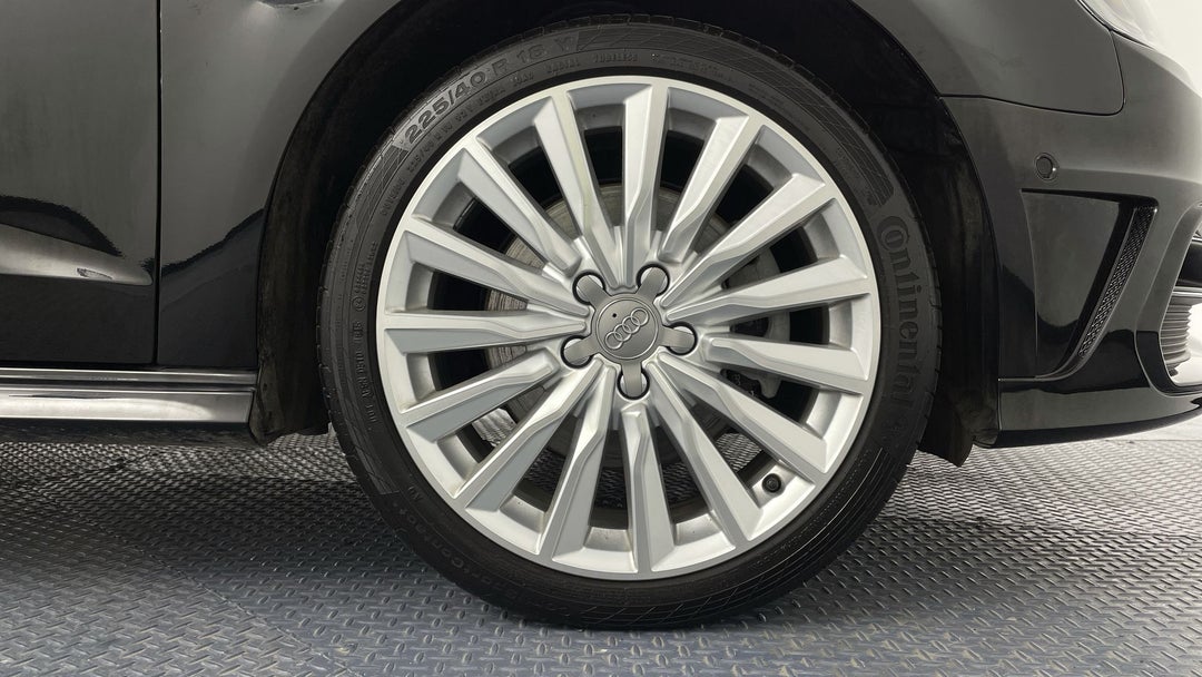 2015 Audi A3 1.4 Tfsi Attraction Cod, Automatic, 37052 km, Right Front Wheel