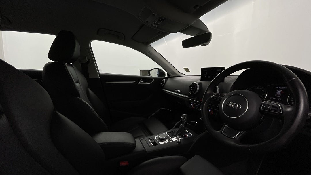 2015 Audi A3 1.4 Tfsi Attraction Cod, Automatic, 37052 km, Right Side Front Door Cabin View