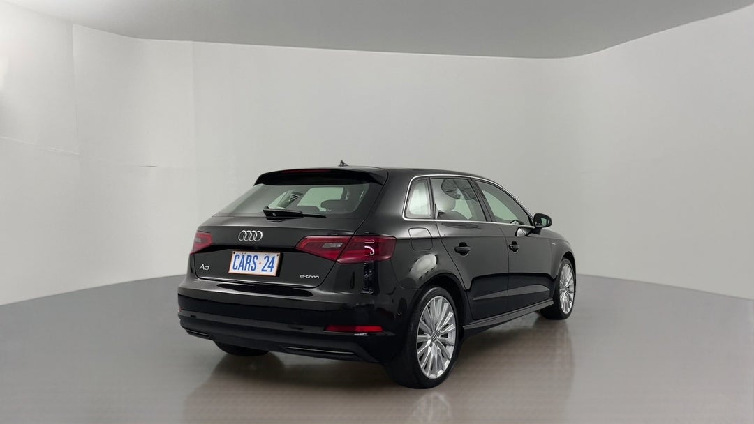 2015 Audi A3 1.4 Tfsi Attraction Cod, Automatic, 37052 km, Right Back Diagonal (45- Degree) View