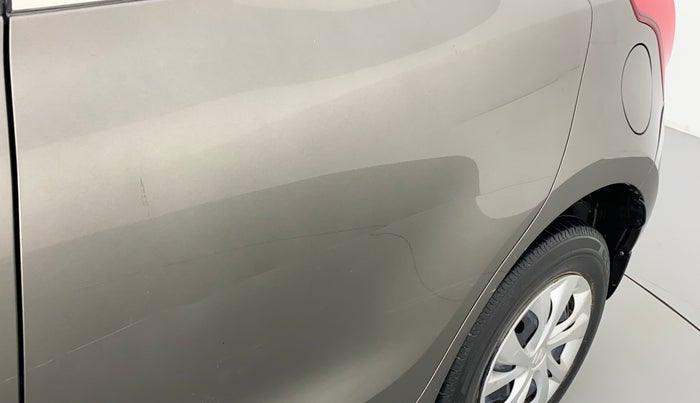 2018 Maruti Swift VXI AMT D, Petrol, Automatic, 36,917 km, Rear left door - Slightly dented