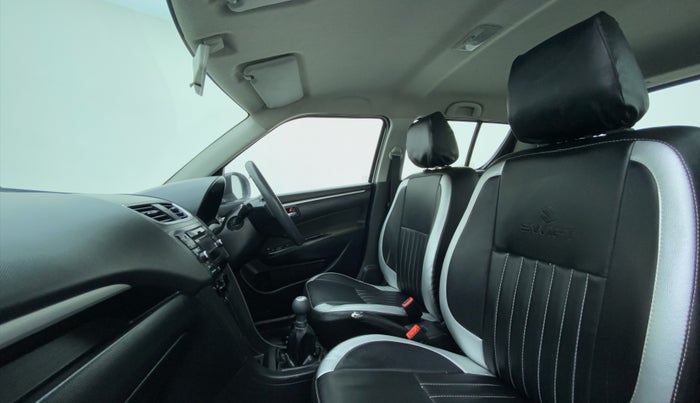 2015 Maruti Swift VXI D, Petrol, Manual, 36,768 km, Right Side Front Door Cabin