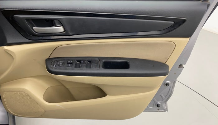 2019 Honda Amaze 1.2L I-VTEC V CVT, Petrol, Automatic, 30,270 km, Driver Side Door Panels Control