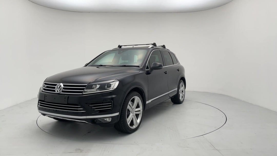 Left Front Diagonal (45- Degree) View