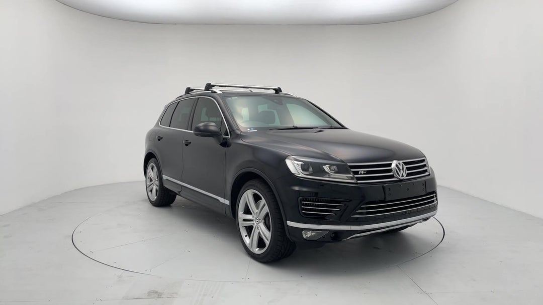 Right Front Diagonal (45- Degree) View